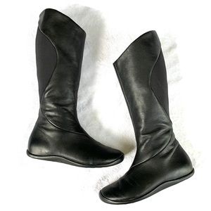 TSUBO Women Baco Black Leather boots